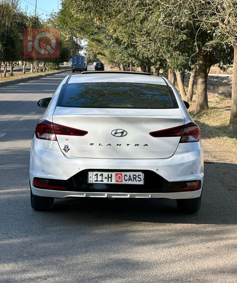 هيونداي النترا